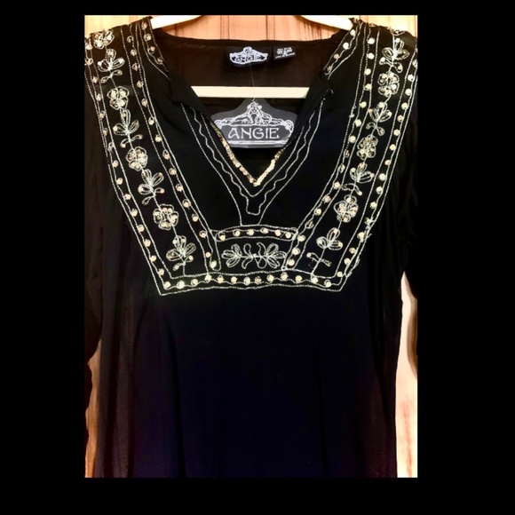 Angie Beaded Tunic NWT - Picture 2 of 3